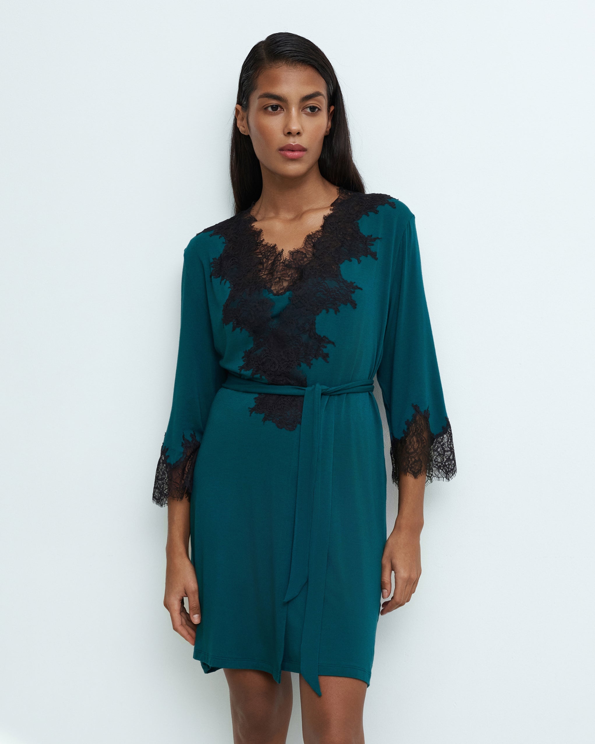 Short Robe