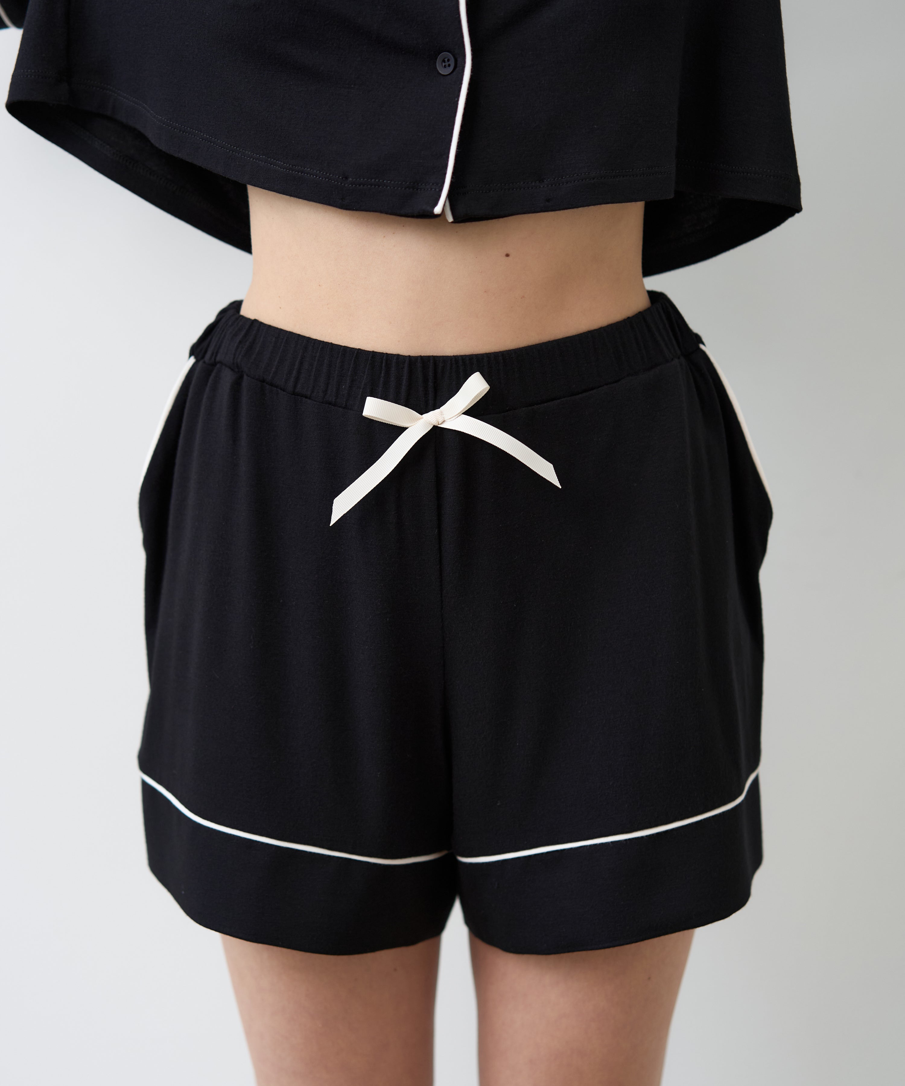 02115-2-Black2.jpg