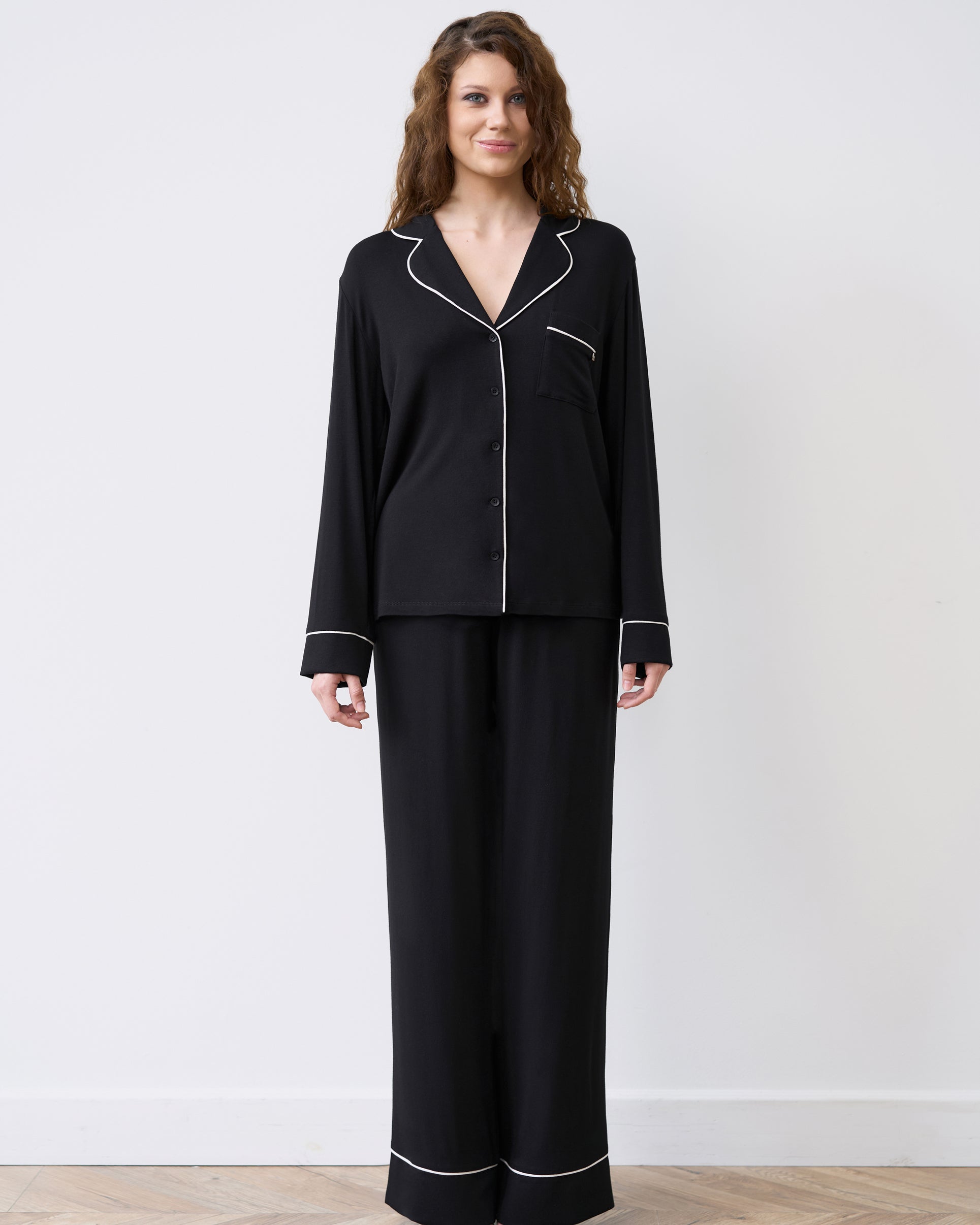 02116-black-_1.jpg