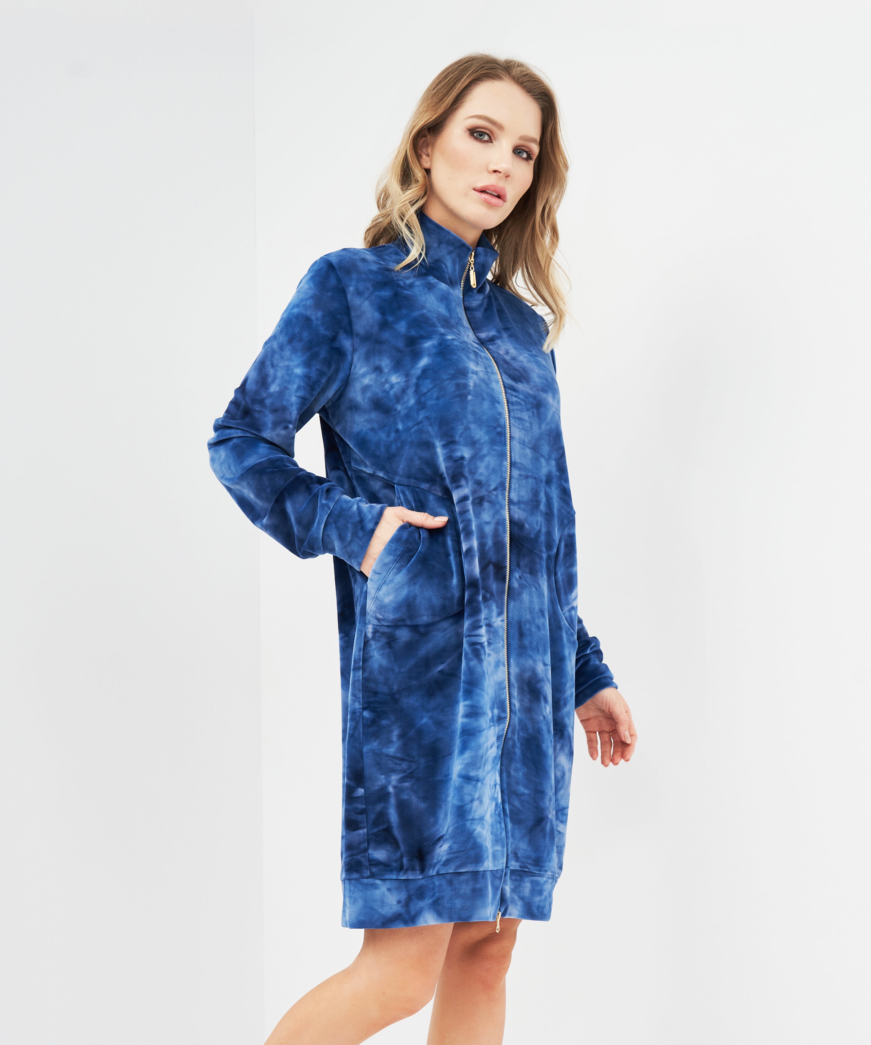 03121blue.jpg