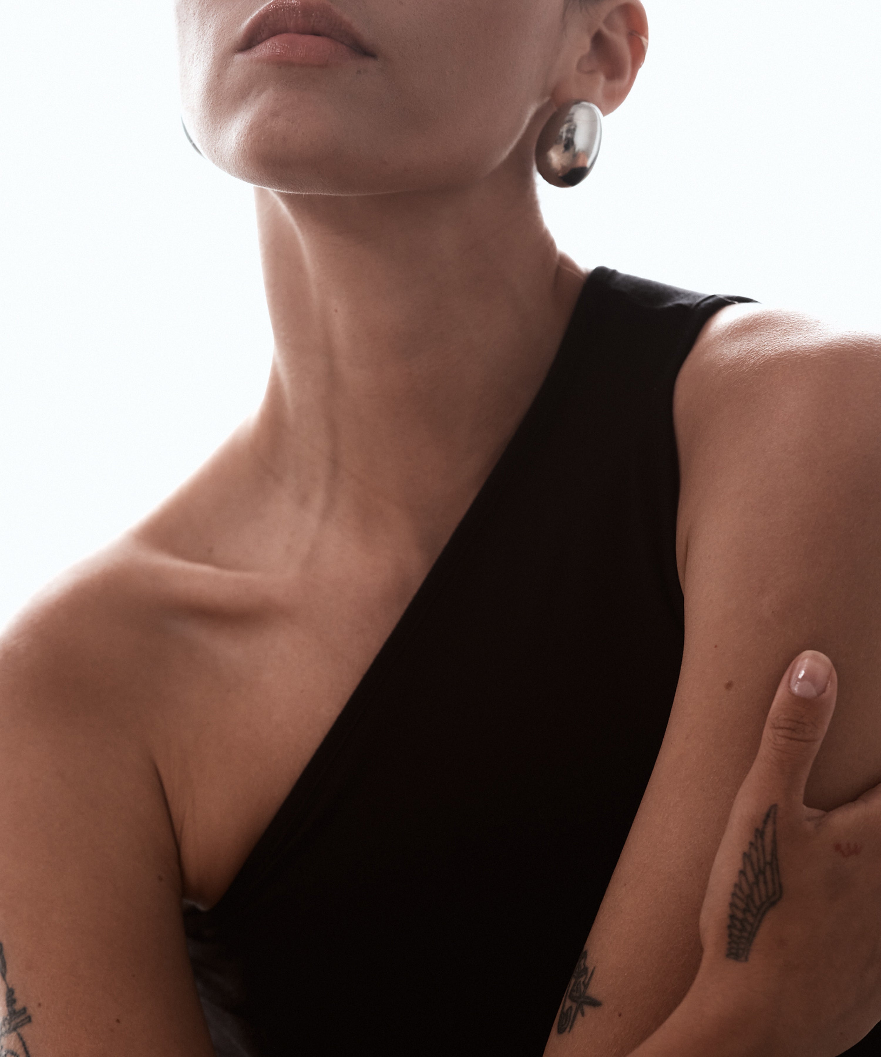 03162_Black_2.jpg