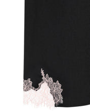 Effetto bamboo camisole pajama set 03163 – women's sleepwear, black
Black fabric with white lace trim on a white background