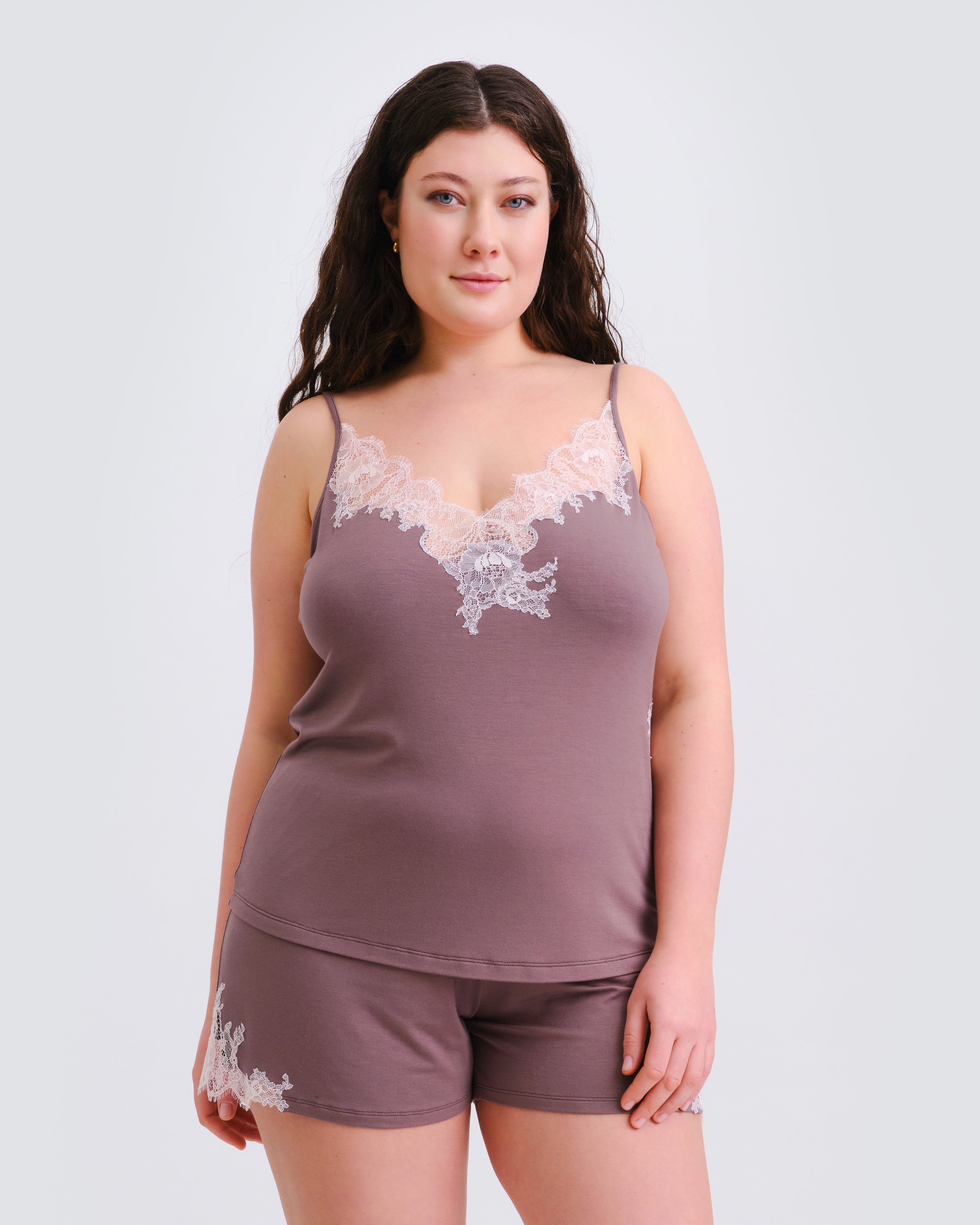 Effetto bamboo cami shorts set 03163 – women's sleepwear, taupe
Woman wearing a mauve lace-trimmed nightgown and shorts on a light gray background
