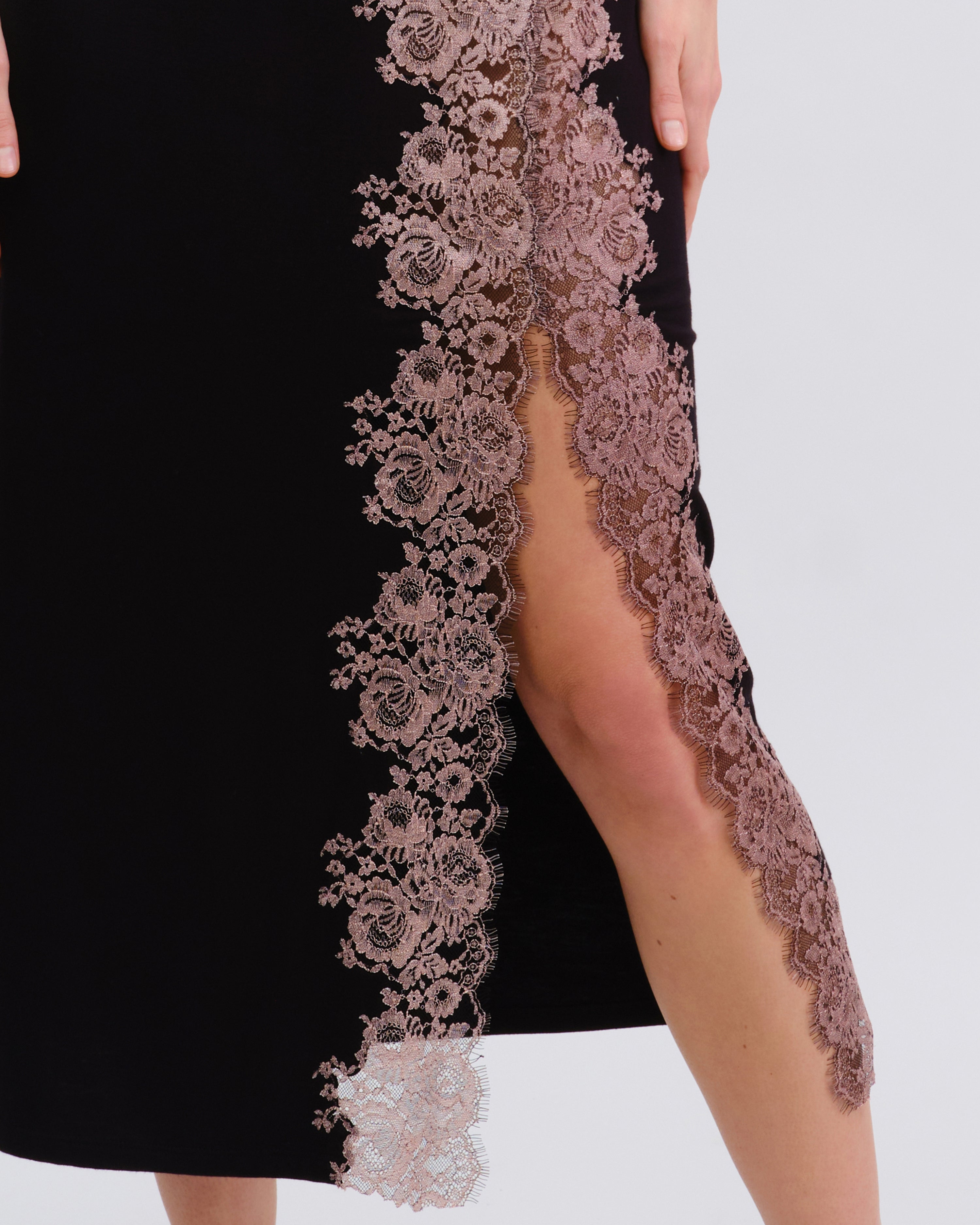 Bamboo Nightgown 03347 black/mauve lace