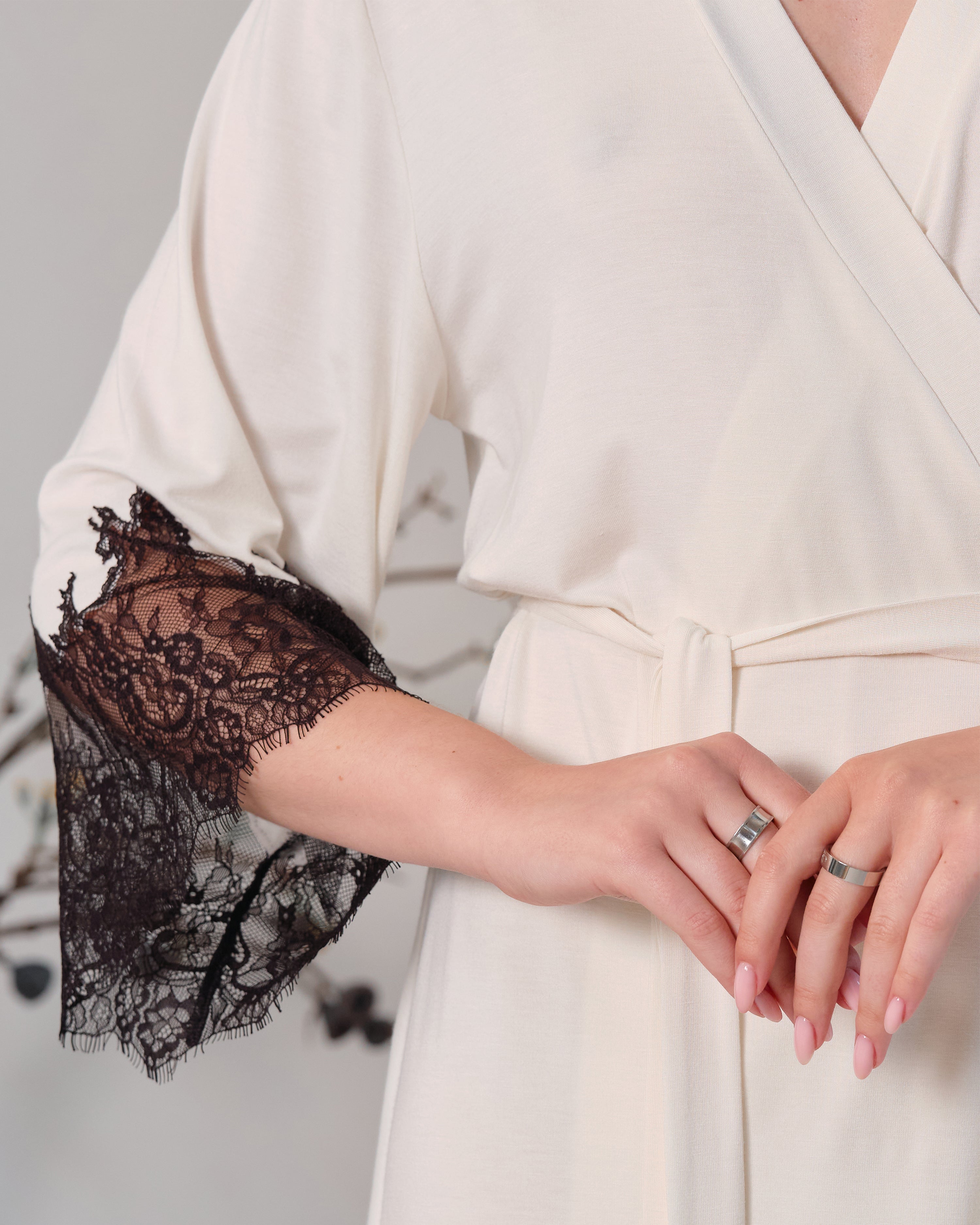 Bamboo 3/4 sleeve Robe 03332 ivory/black