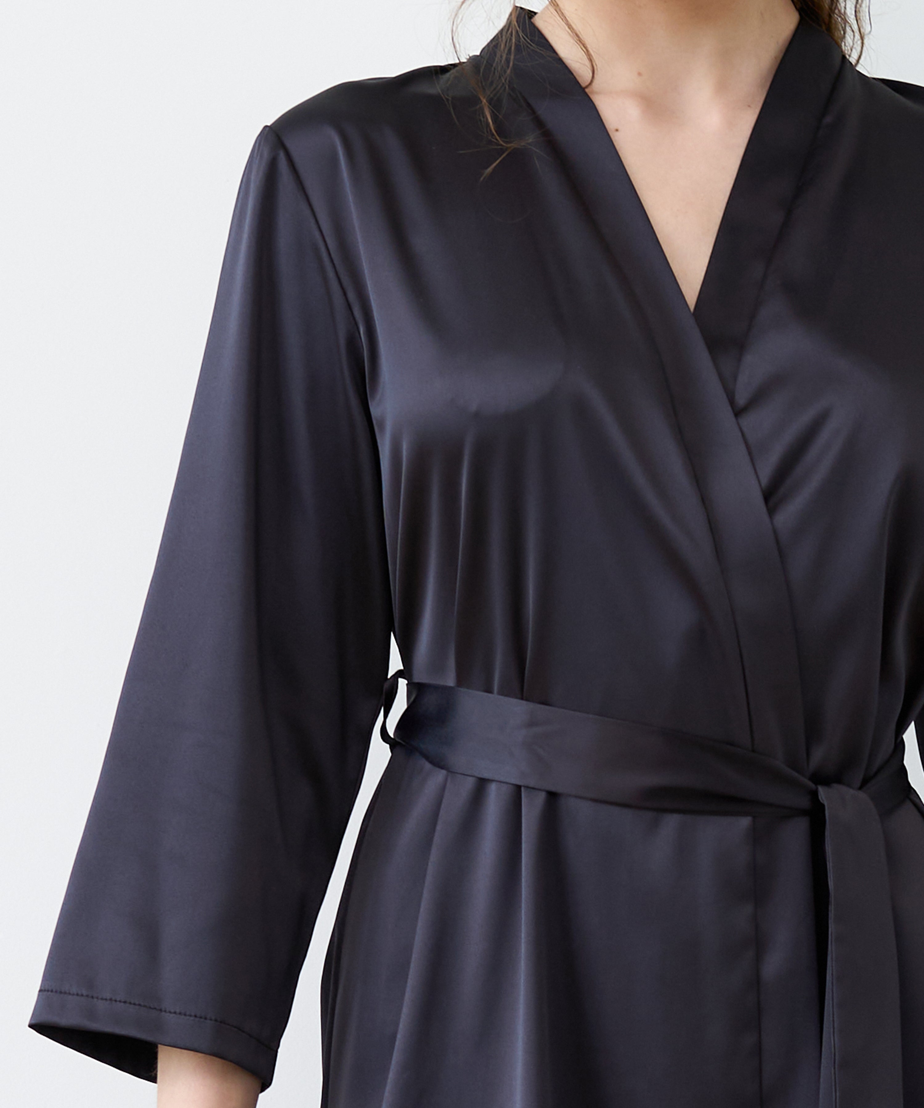 S03200_black_2.jpg