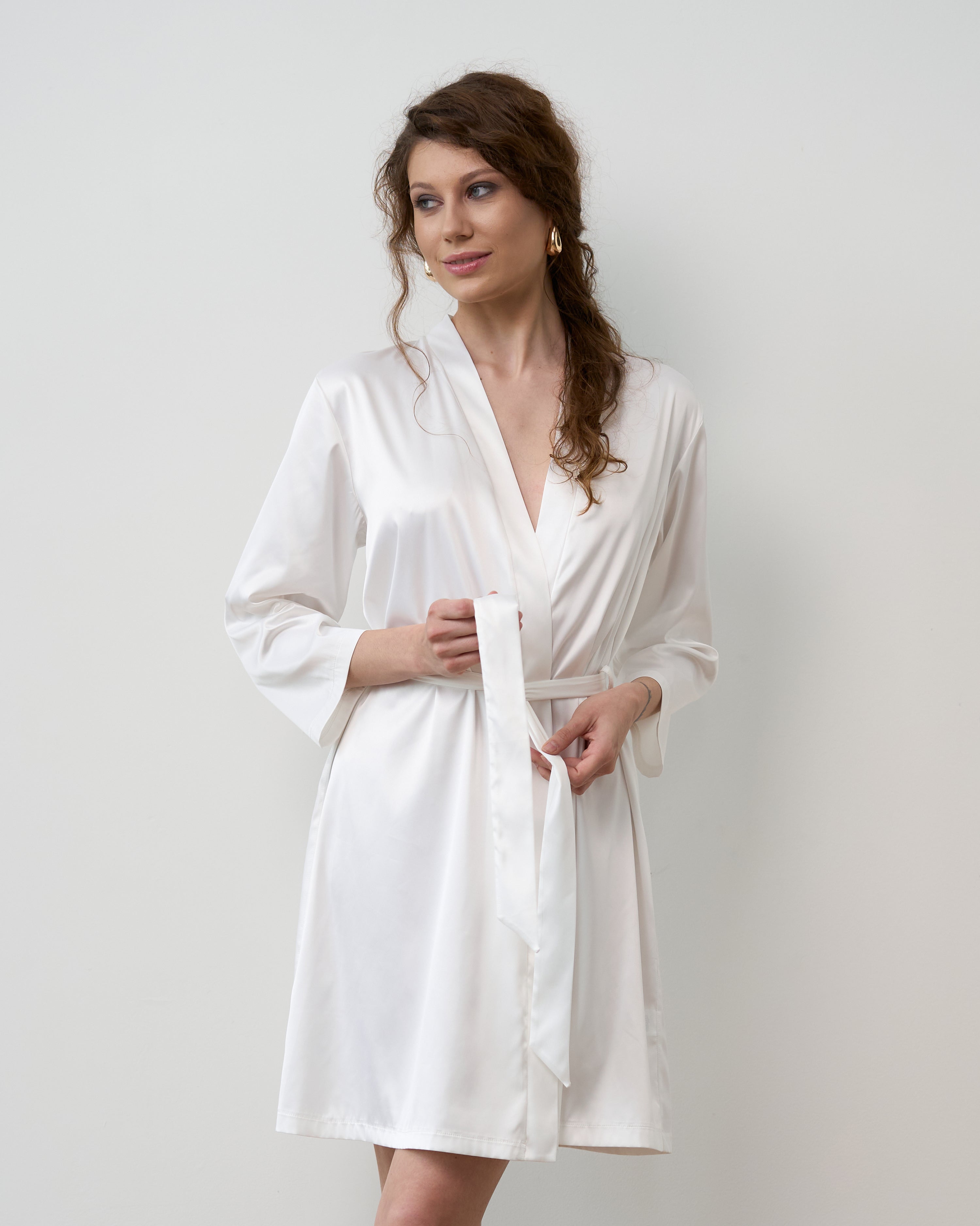4 sleeve Robe S03200 white