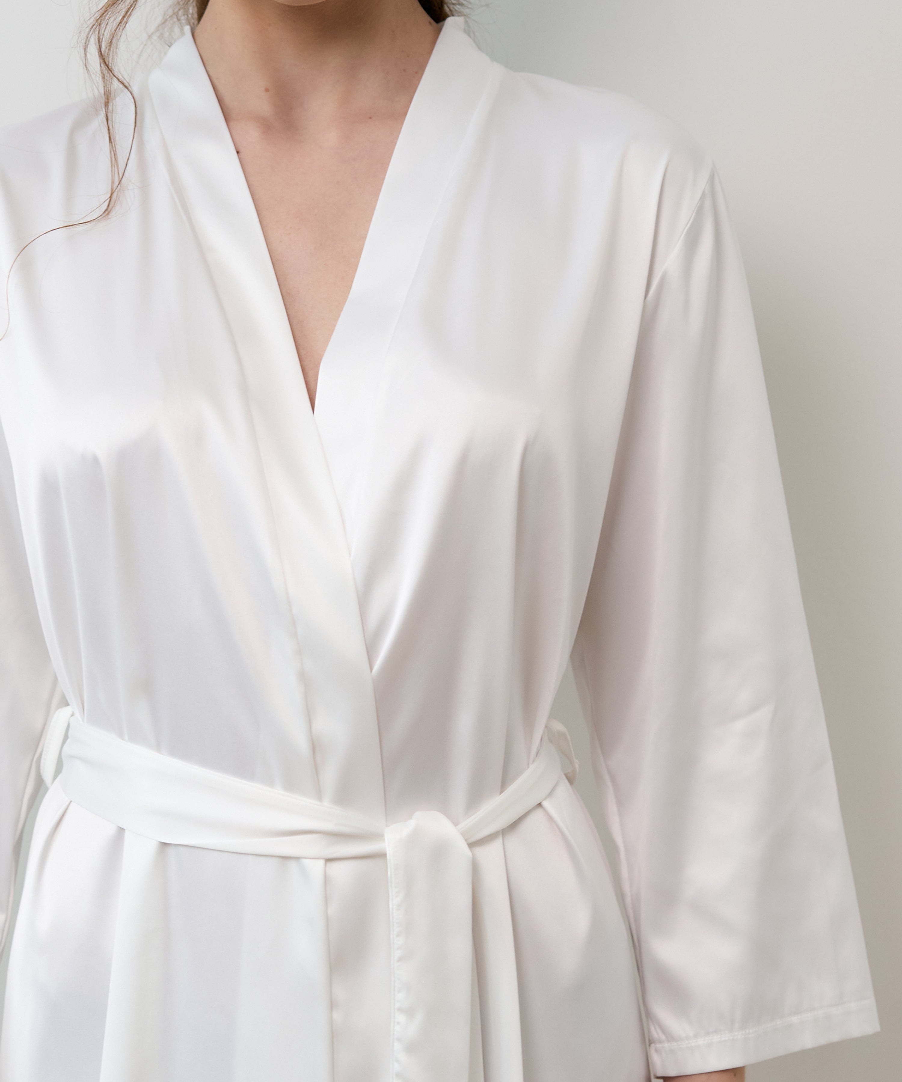 S03200_white_2.jpg