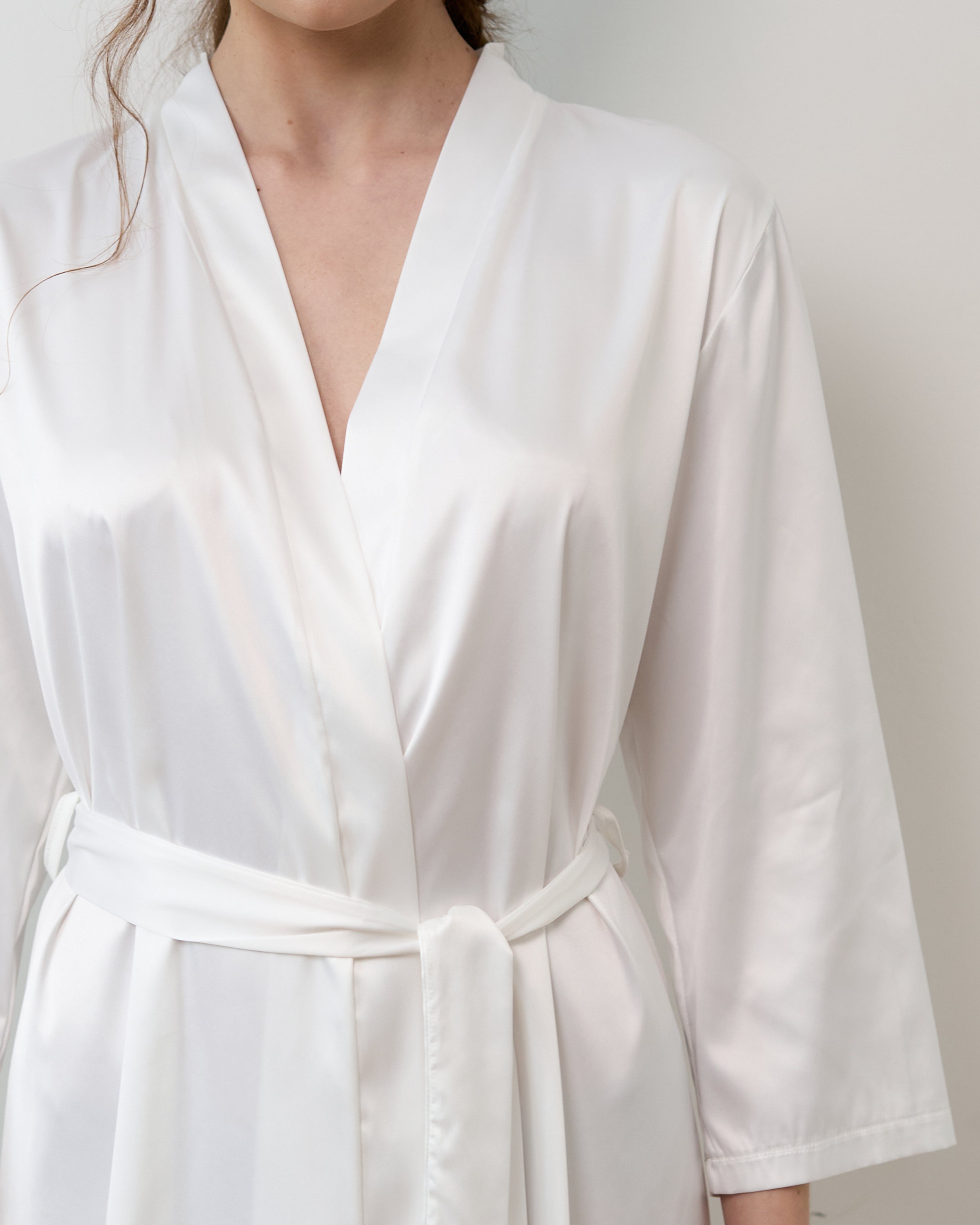 Satin 3/4 sleeve Robe S03200 white