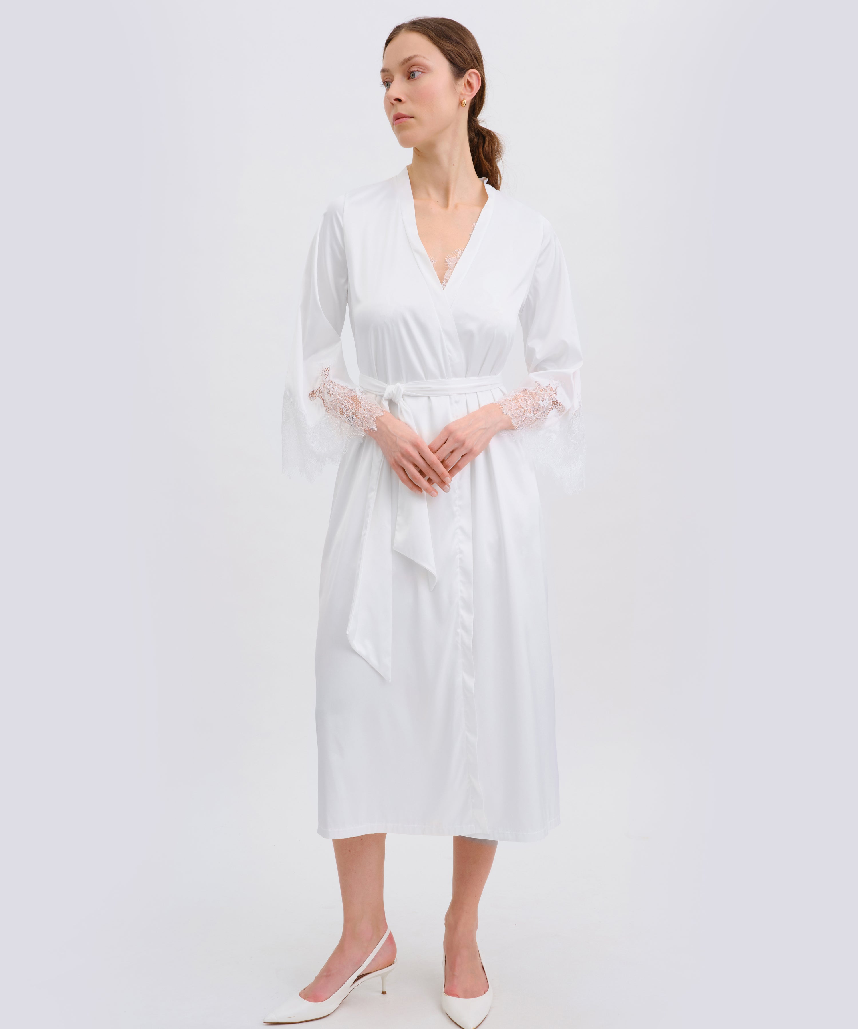 S03402white.jpg