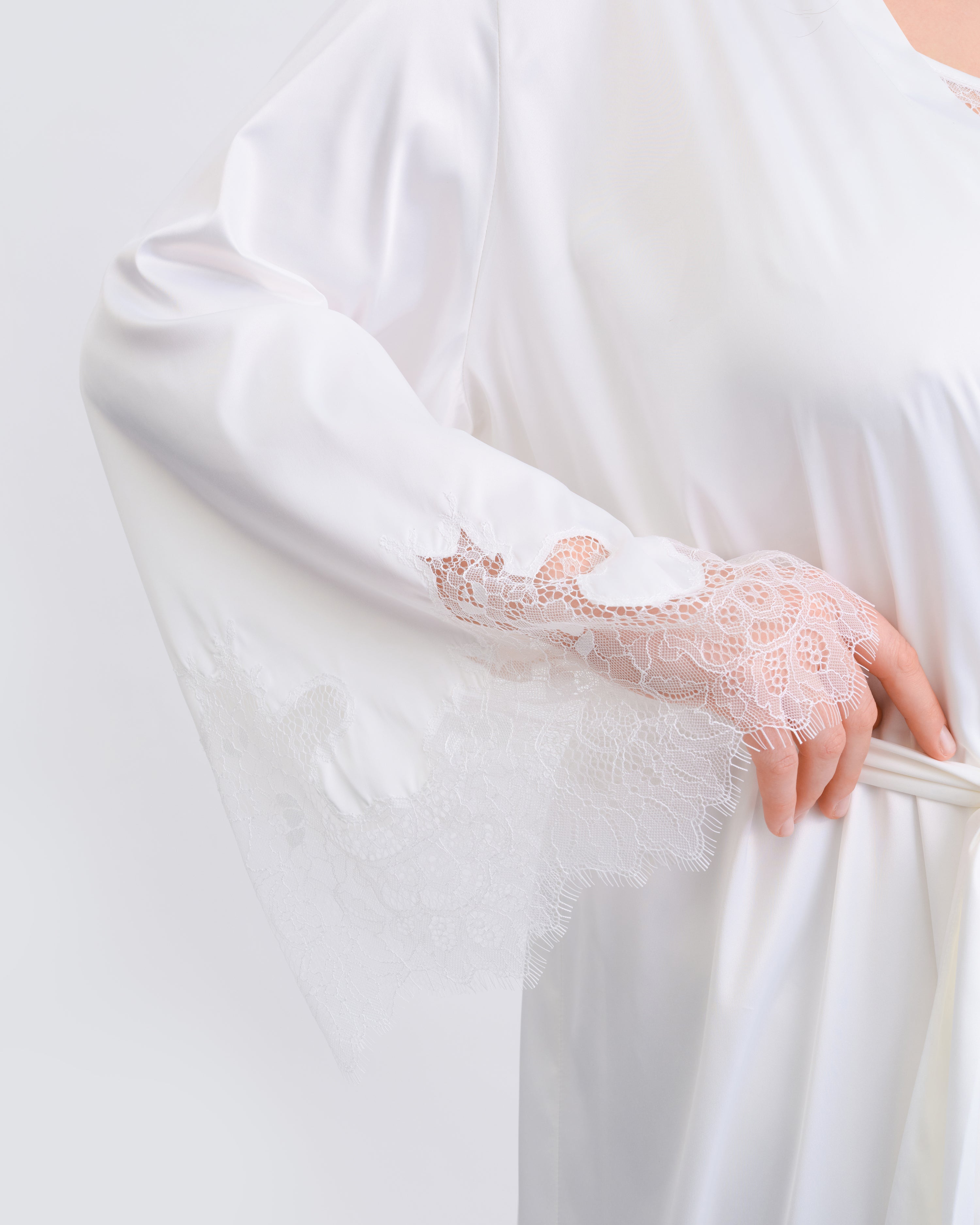 Satin long Robe S03402 white