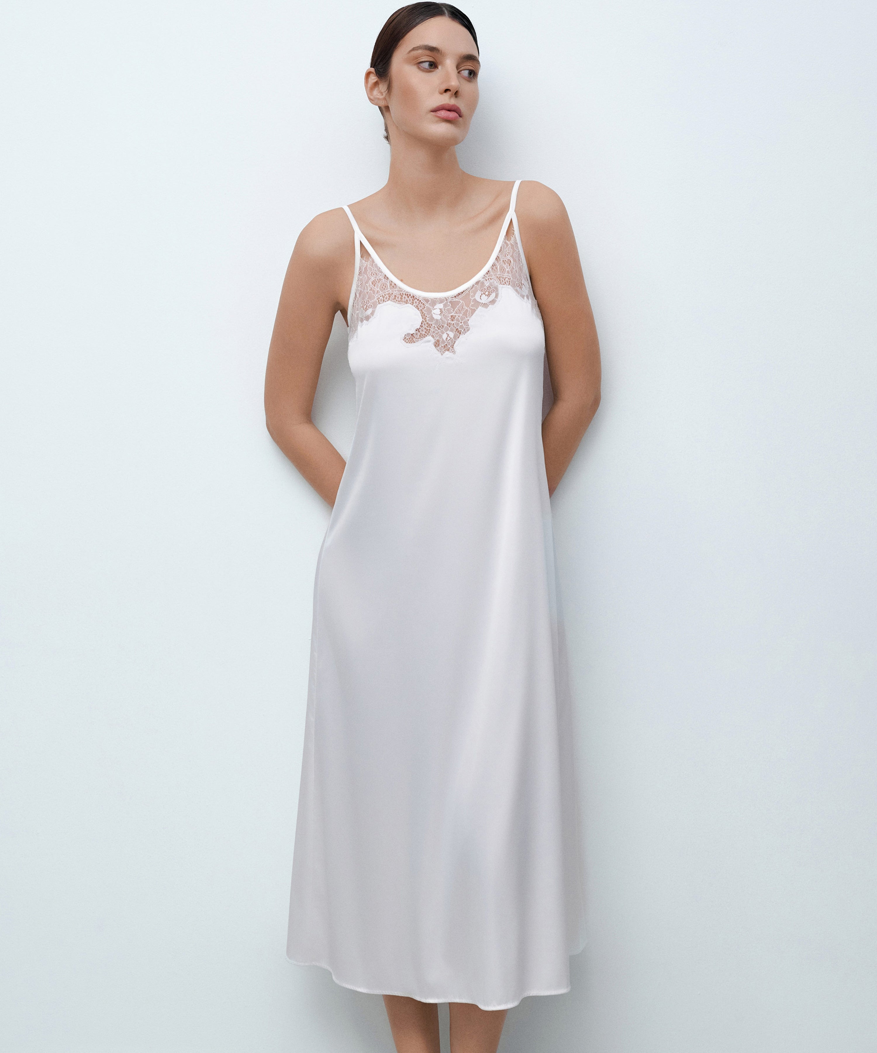 S03403white.jpg