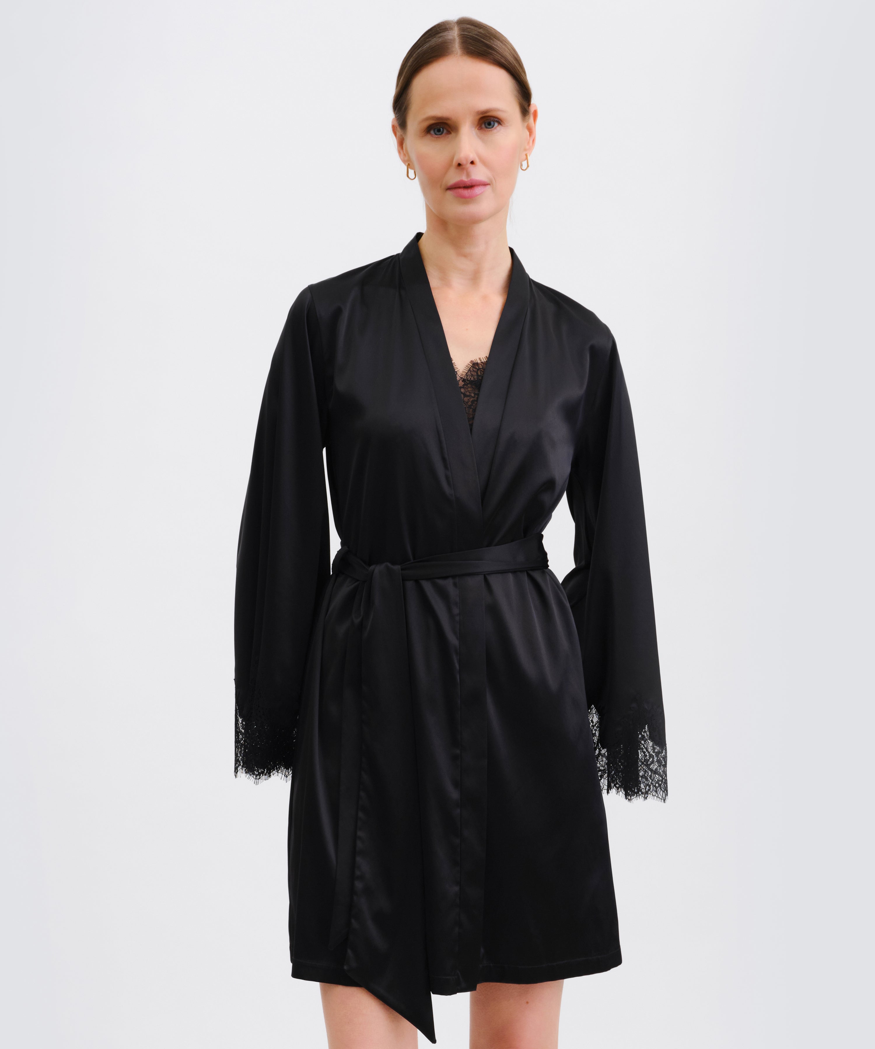 S03406_Black_8.jpg