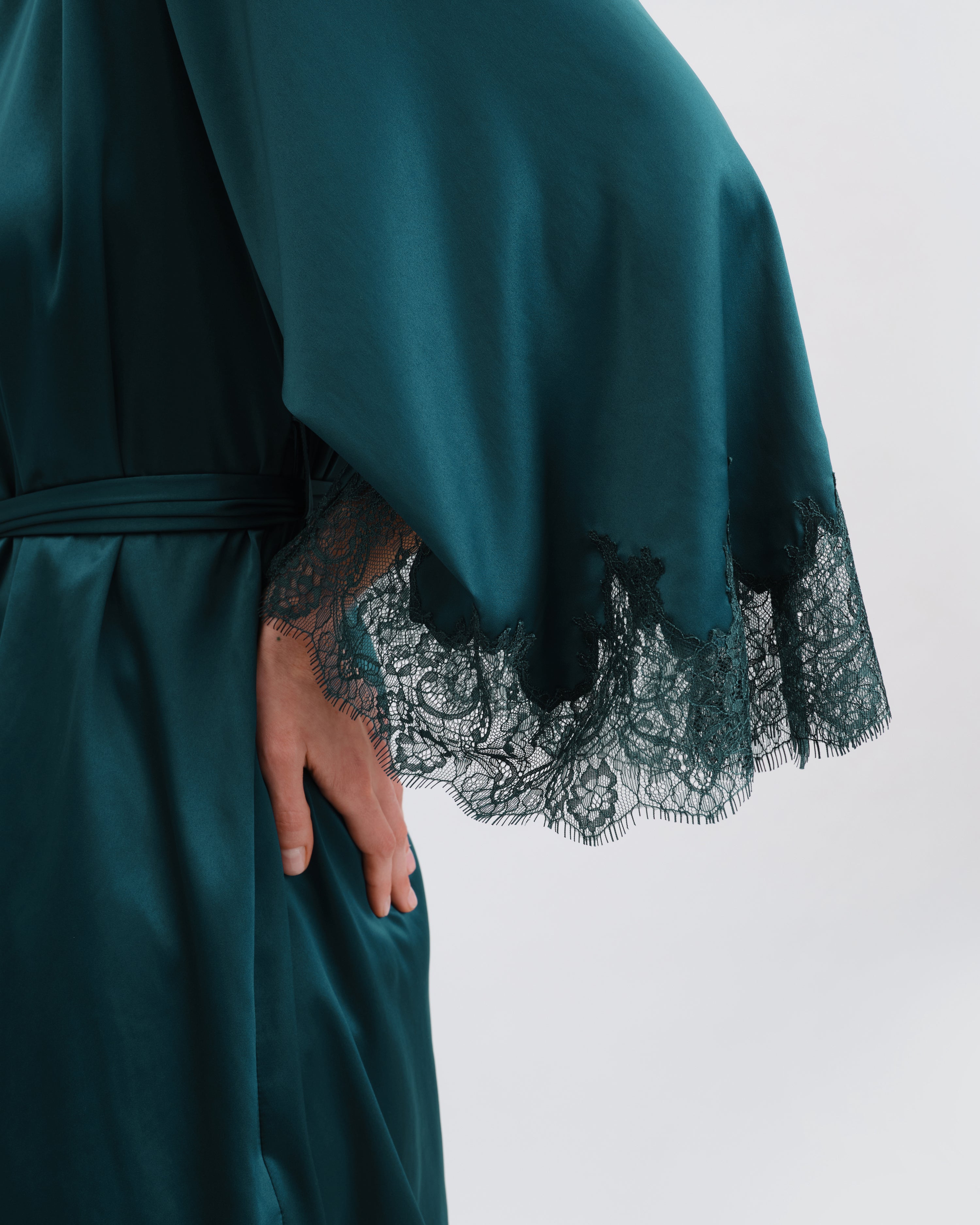 Satin Robe S03406 emerald