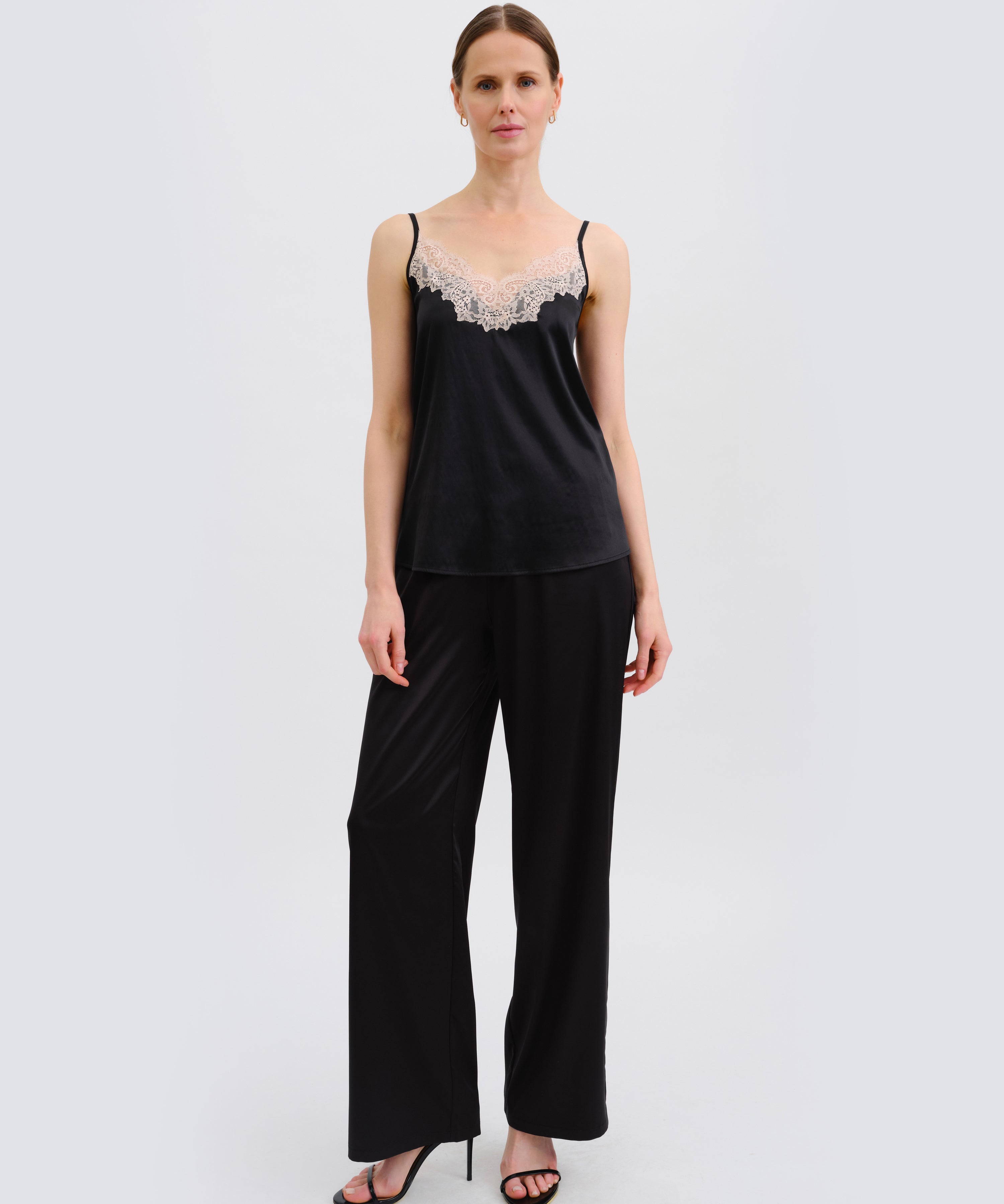 S03421-Black-_13.jpg