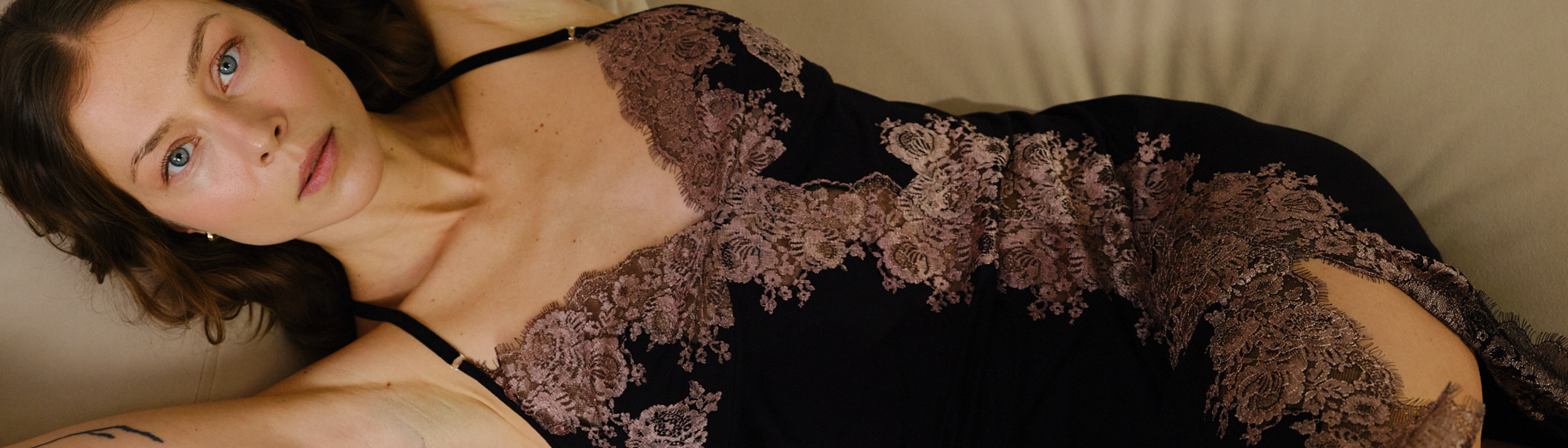 effetto-lingerie.com_4200_x_1200_._3.png